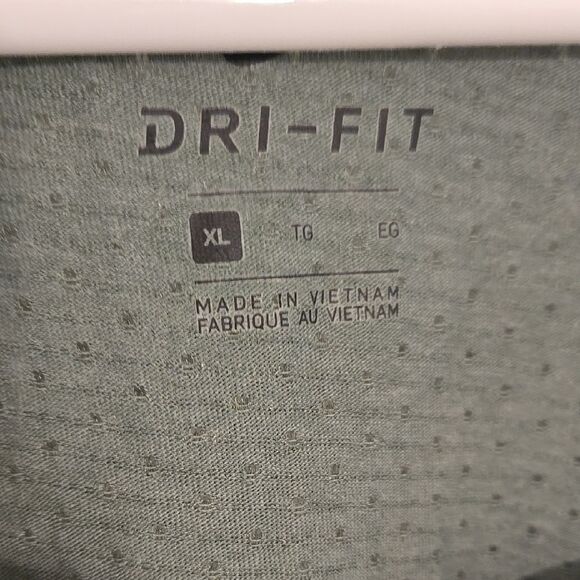 Nike Gray Relaxed Tank Top - Picture 2 of 6